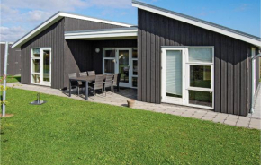 3 Bedroom Amazing Home In Haderslev in Flovt